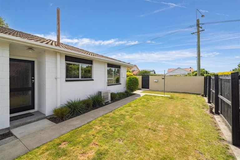 Photo of property in 325 Sawyers Arms Road, Bishopdale, Christchurch, 8053