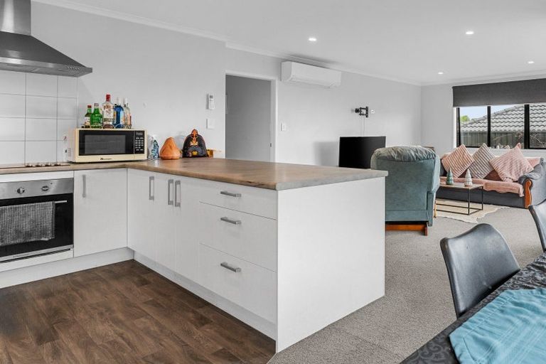 Photo of property in 8 Wai Huri Place, Omokoroa, 3114