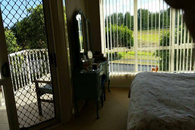 Photo of property in 35 Trimaran Drive, Gulf Harbour, Whangaparaoa, 0930