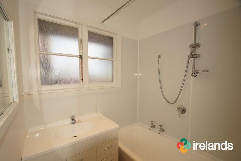 Photo of property in 5 Cheam Street, Dallington, Christchurch, 8061