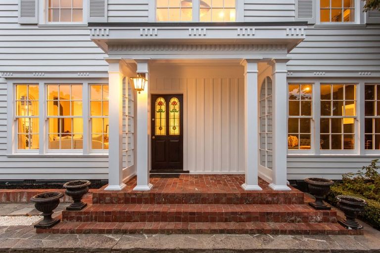 Photo of property in 65 Kotare Street, Fendalton, Christchurch, 8041