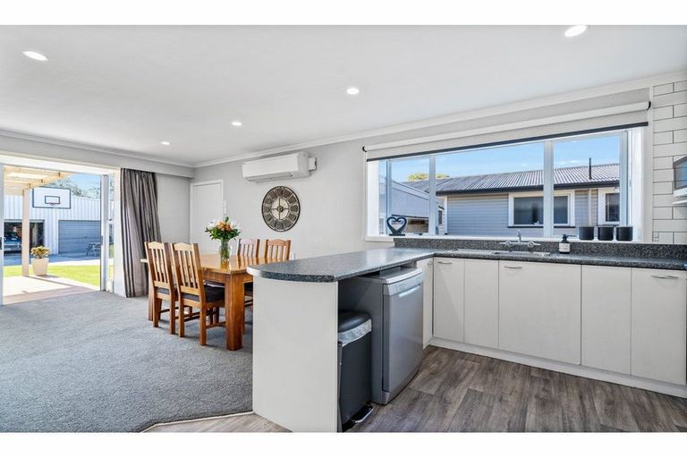 Photo of property in 12 Willis Street, Grasmere, Invercargill, 9810