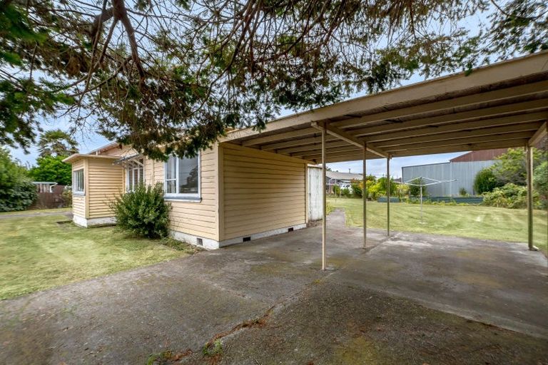 Photo of property in 1 Mckenzie Terrace, Carterton, 5713