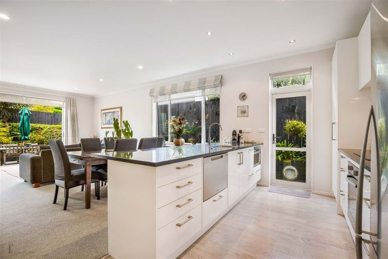 Photo of property in 3 Waiarohia Place, Hobsonville, Auckland, 0616