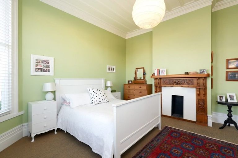 Photo of property in 12 Meeanee Quay, Westshore, Napier, 4110