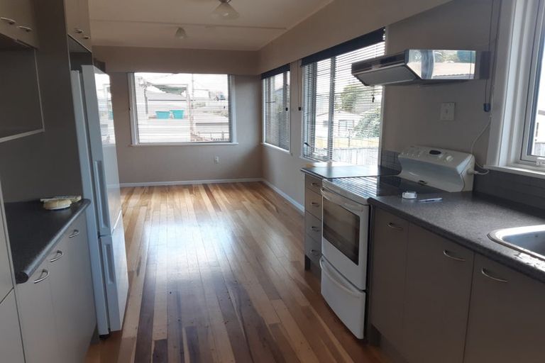 Photo of property in 208 Tamamutu Street, Taupo, 3330