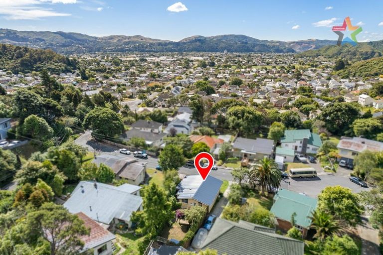 Photo of property in 10 Crawford Grove, Naenae, Lower Hutt, 5011
