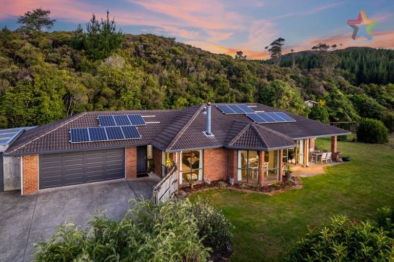 Photo of property in 110a Kaitoke Loop, Kaitoke, Upper Hutt, 5018