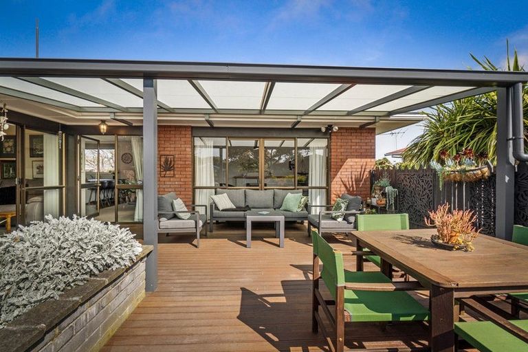 Photo of property in 10 Charles Upham Avenue, Hillmorton, Christchurch, 8025