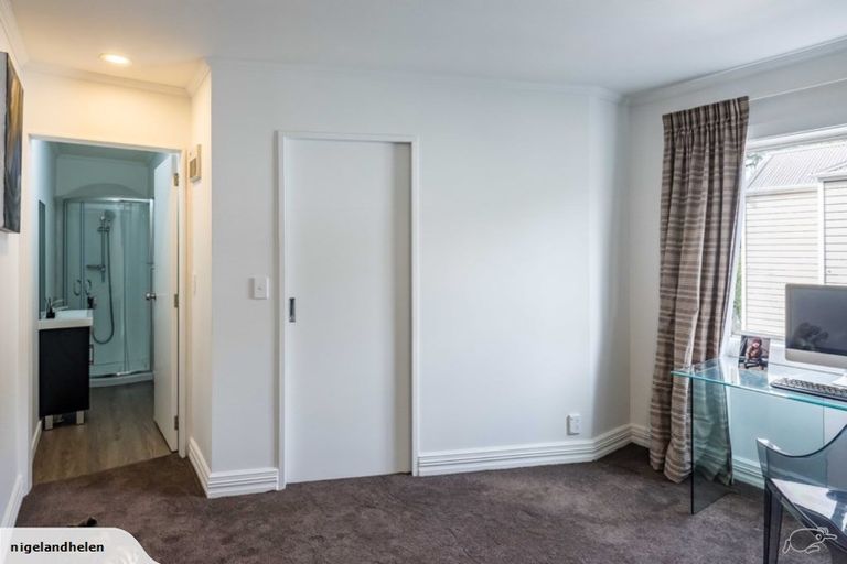 Photo of property in 1/14c Glenmore Street, Thorndon, Wellington, 6011