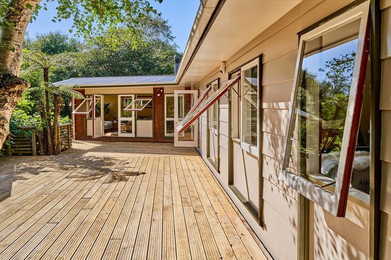 Photo of property in 25 Dell Road, Raumati South, Paraparaumu, 5032