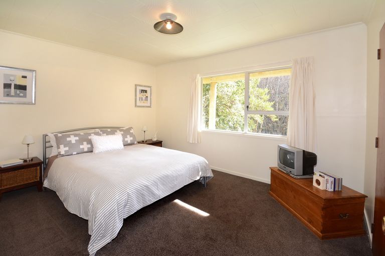 Photo of property in 46 Pioneer Crescent, Helensburgh, Dunedin, 9010