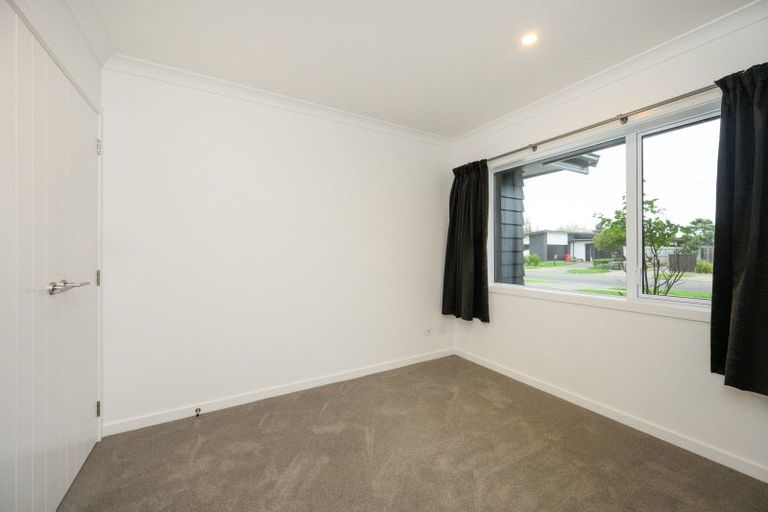 Photo of property in 29 Freedom Drive, Kelvin Grove, Palmerston North, 4414