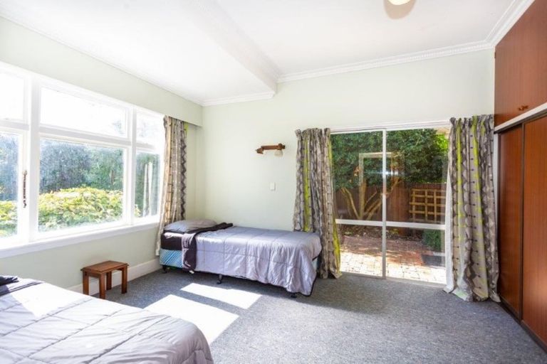 Photo of property in 16 Saint James Street, Southbridge, 7602