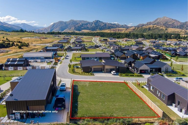 Photo of property in 16 Robrosa Street, Wanaka, 9305