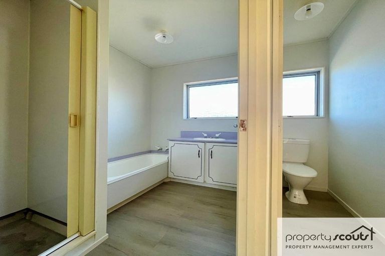 Photo of property in 15b Miro Street, Merrilands, New Plymouth, 4312