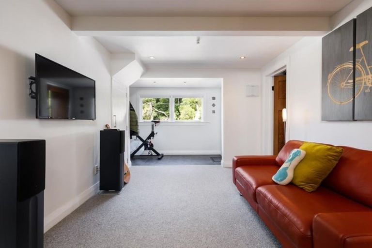 Photo of property in 42 Ribble Street, Island Bay, Wellington, 6023