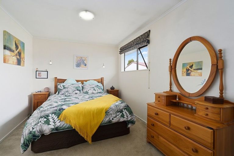 Photo of property in 14 Walton Road, Paraparaumu Beach, Paraparaumu, 5032