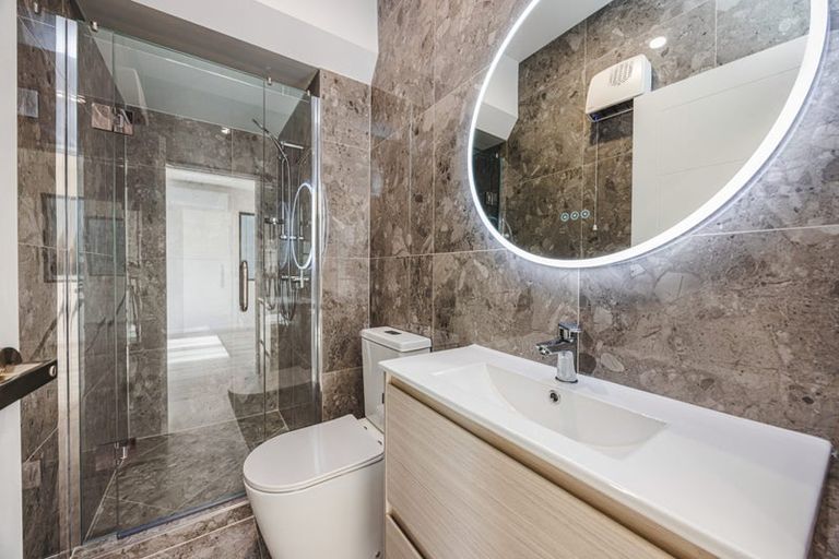 Photo of property in 10d Fraser Road, Papatoetoe, Auckland, 2025