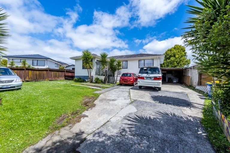 Photo of property in 8 Karepo Crescent, Ranui, Auckland, 0612