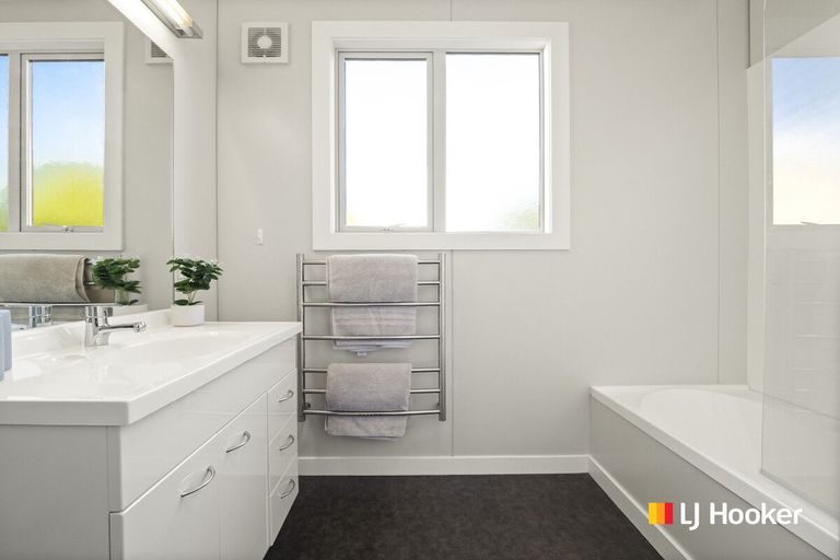 Photo of property in 64 Mckerrow Street, Shiel Hill, Dunedin, 9013