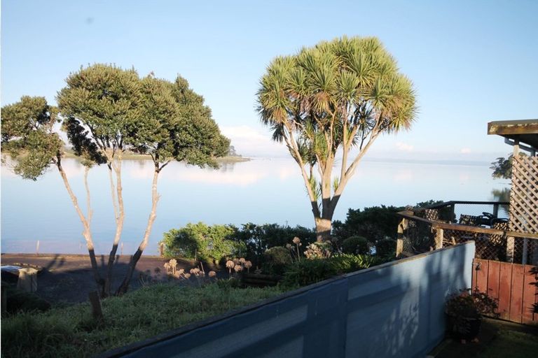 Photo of property in 563 Weymouth Road, Weymouth, Auckland, 2103