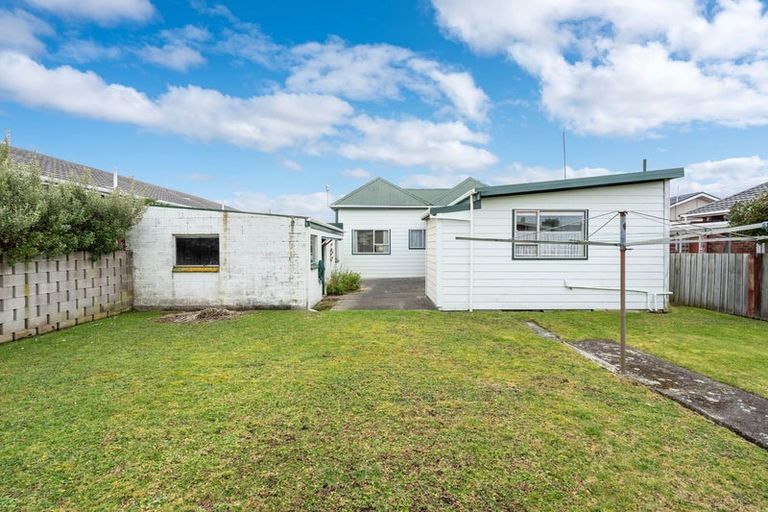 Photo of property in 24 Freyberg Street, Saint Kilda, Dunedin, 9012