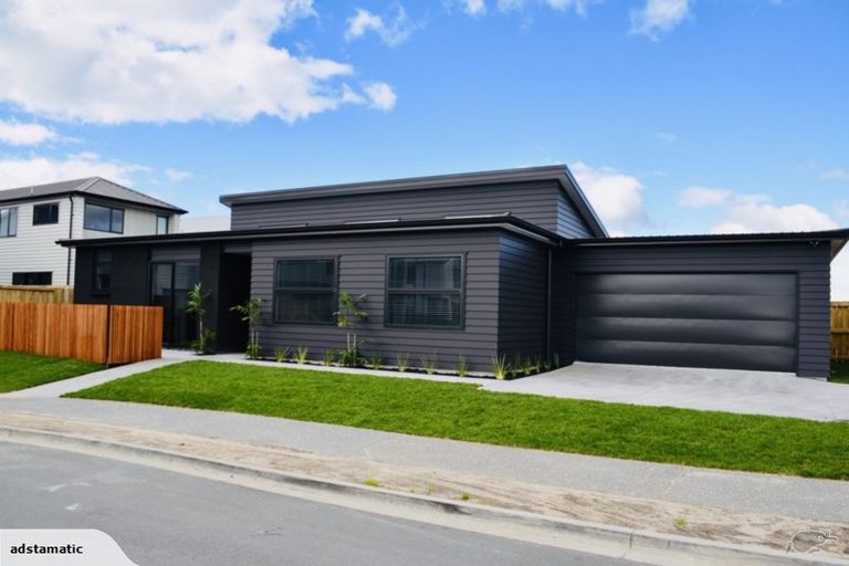 Photo of property in 92 Franks Way, Papamoa Beach, Papamoa, 3118