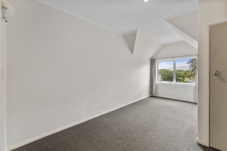 Photo of property in 25 Callender Terrace, Paraparaumu Beach, Paraparaumu, 5032