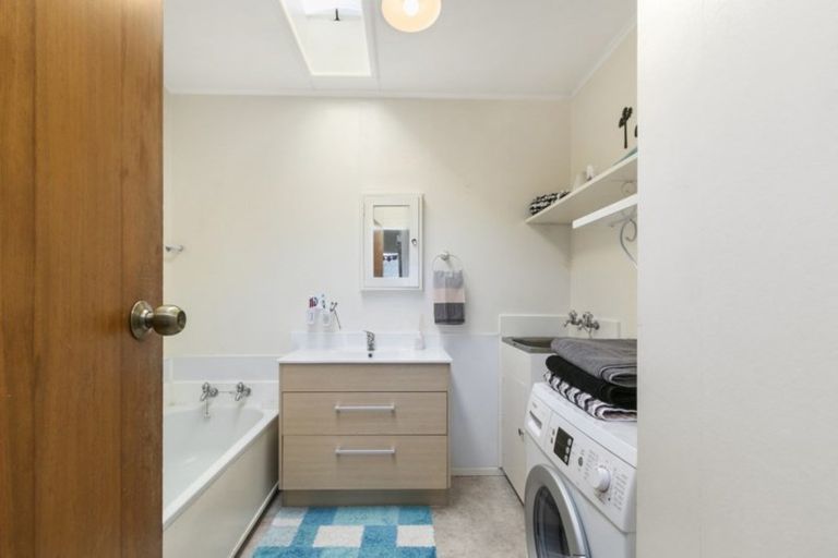 Photo of property in 14a Percy Cameron Street, Avalon, Lower Hutt, 5011