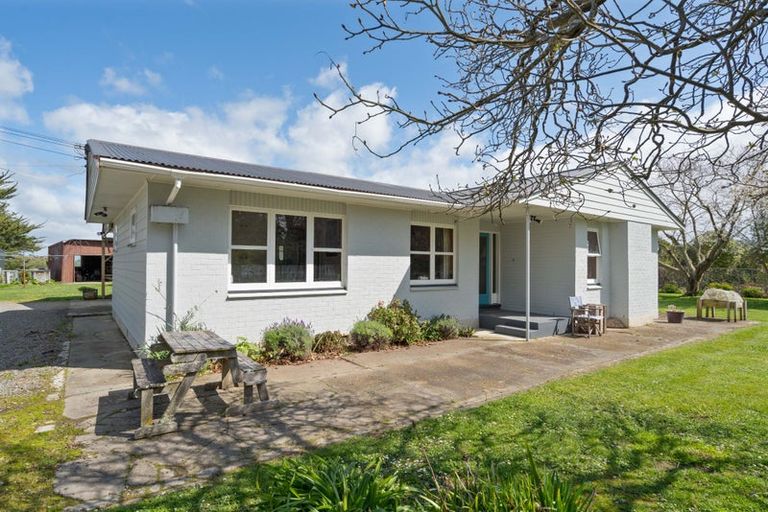 Photo of property in 120 Waihakeke Road, Waihakeke, Carterton, 5792