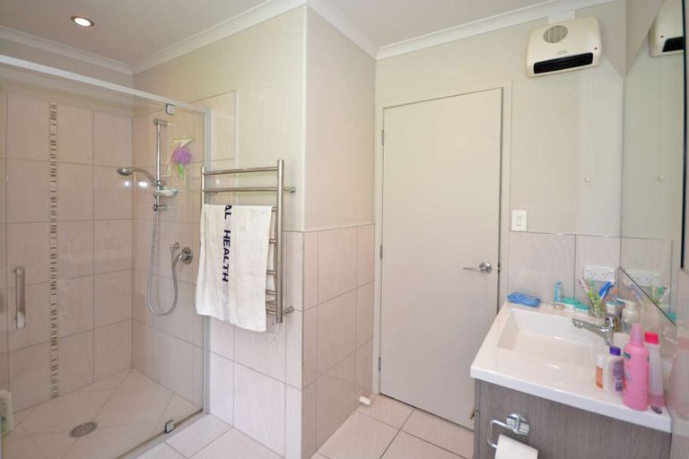 Photo of property in 10 Kotare Heights, Kerikeri, 0230