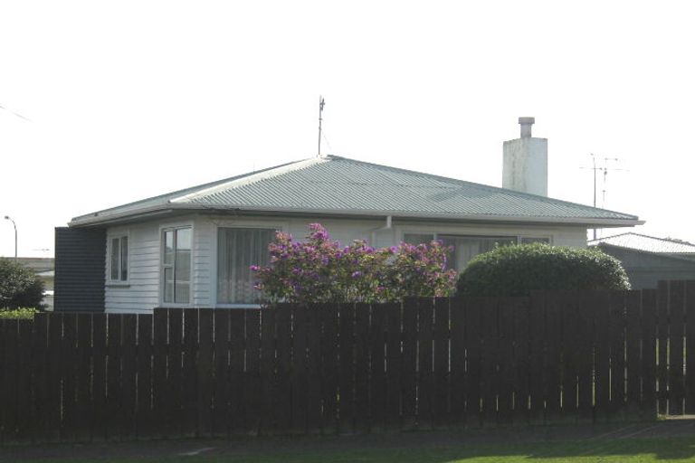 Photo of property in 53 Astrolabe Street, Cannons Creek, Porirua, 5024
