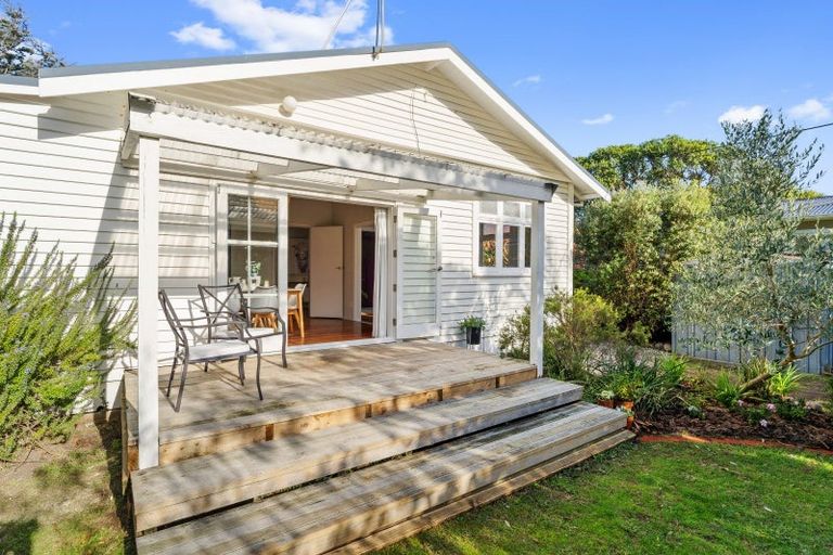 Photo of property in 28a Manuka Street, Otaki Beach, Otaki, 5512