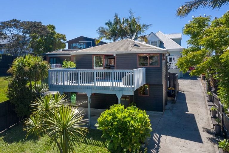 Photo of property in 2/43 Rawene Road, Birkenhead, Auckland, 0626