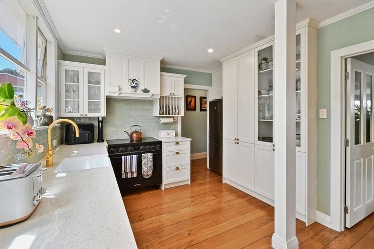 Photo of property in 36 Arthur Road, Hillpark, Auckland, 2102