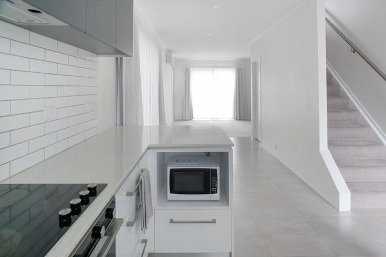 Photo of property in 24 Plover Road, Hobsonville, Auckland, 0616