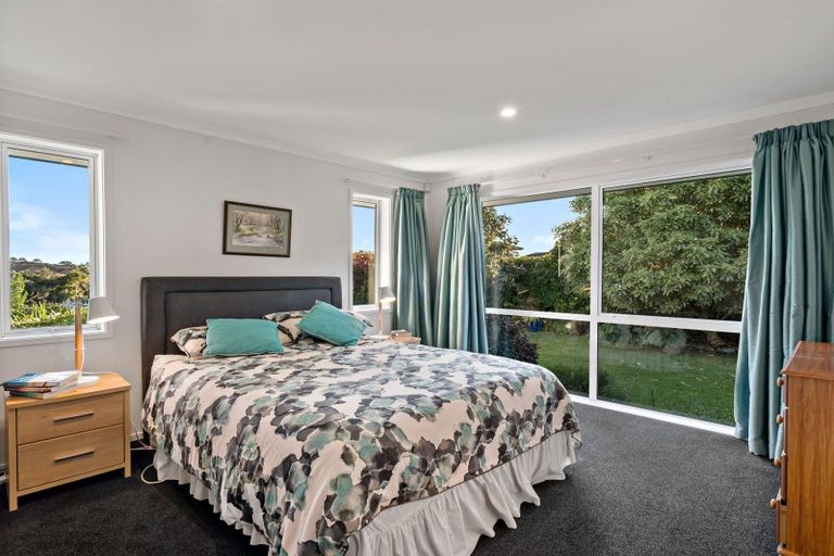 Photo of property in 11 Walnut Road, Riverhead, 0820