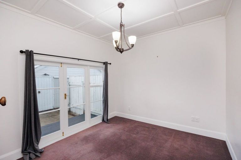 Photo of property in 223 College Street, West End, Palmerston North, 4412