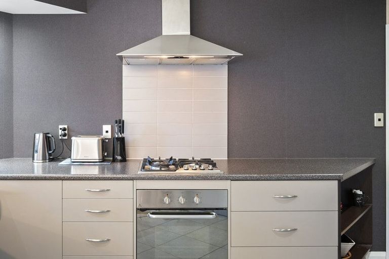 Photo of property in 27a Knowles Street, Terrace End, Palmerston North, 4410