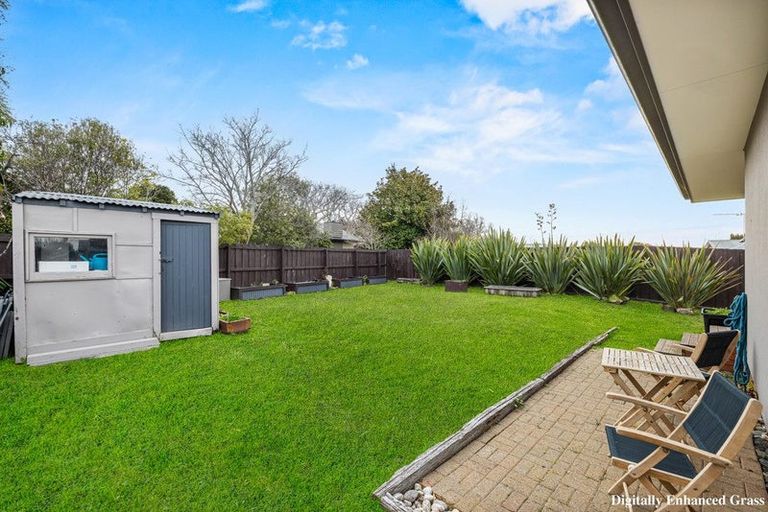 Photo of property in 14 Shortland Street, Wainoni, Christchurch, 8061