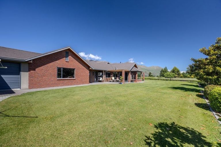 Photo of property in 90 Golf Course Road, Wanaka, 9305