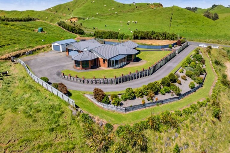 Photo of property in 801 Bird Road, Pukengahu, Stratford, 4393