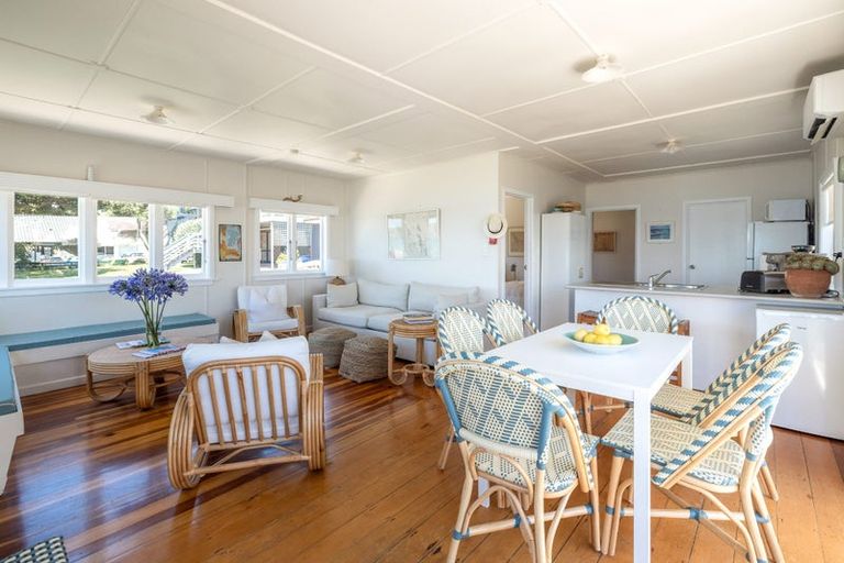 Photo of property in 35 The Strand, Onetangi, Waiheke Island, 1081