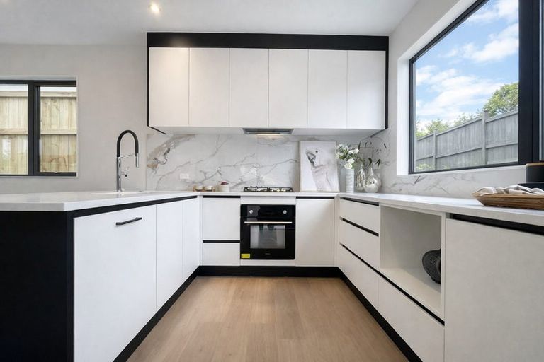 Photo of property in 17b Trinidad Road, Sunnynook, Auckland, 0620