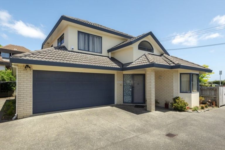 Photo of property in 9 Cockle Road, Cockle Bay, Auckland, 2014