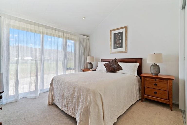 Photo of property in 1 Stout Terrace, Cromwell, 9310