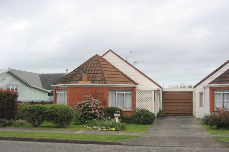 Photo of property in 3/53 Bristol Street, Levin, 5510