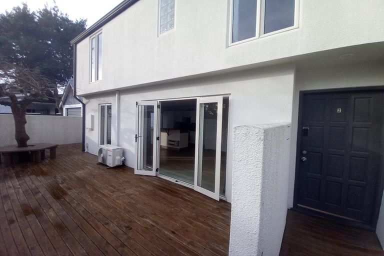 Photo of property in 2/240 Kilmore Street, Christchurch Central, Christchurch, 8011