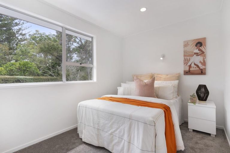 Photo of property in 15 Cunliffe Place, Glenfield, Auckland, 0629